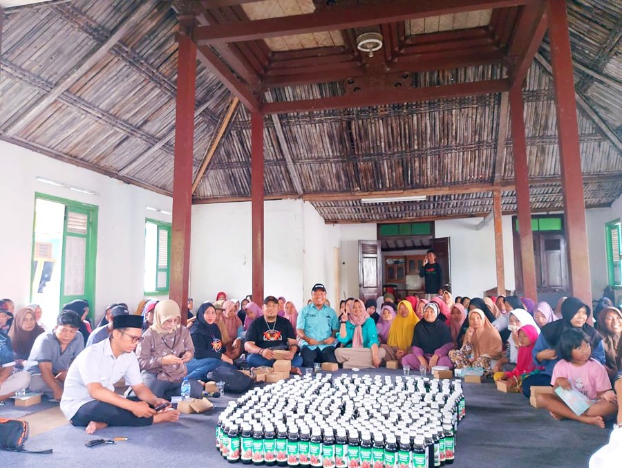 Menggelegar Ratusan Petani Berebut Pupuk Gratis Bersama Fahmi dimas