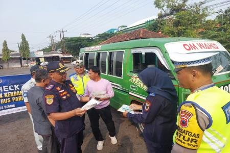 DISHUB POLRES DEMAK GELAR  CHECK DALAM RANGKA OPS ZEBRA CANDI 2024 