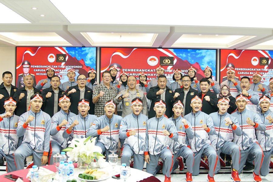 Lepas Tim Taekwondo Garbha Presisi Ke Vietnam, Irwasum Polri: Jaga Nam
