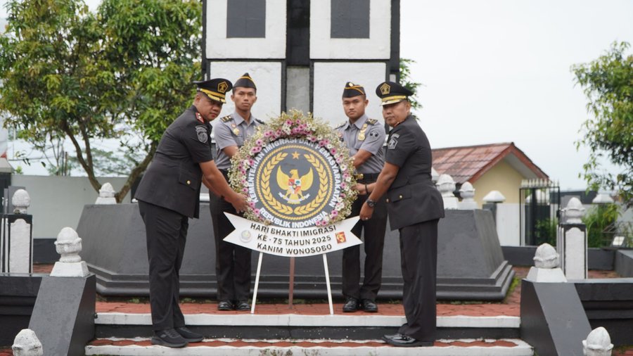 Kenang Jasa Pahlawan, Imigrasi Dan Rutan Wonosobo Gelar Tabur Bunga