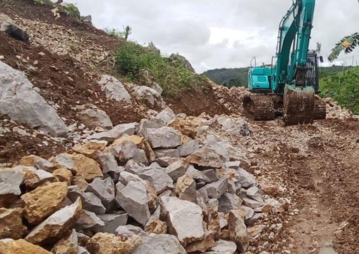 Tambang Batu Limestone Di Desa Lebak Tipar Diduga Ilegal, Anggota Dprd