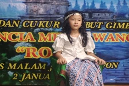Bocah gimbal di Banyumas jalani ritual ruwatan pemotongan rambut gimba