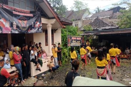 Tasyakuran kemenangan Fahmi Dimas warga Grantung gelar pertunjukan Kud