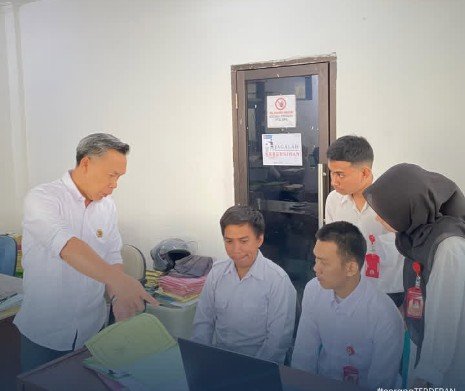 Kepala Kantor Pertanahan Kabupaten Serang Berikan Pengarahan Kepada Ta
