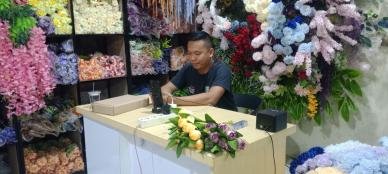 Kisah Ido Dibalik Kesuksesannya Berbisnis Online Hingga Pernah Raih Om