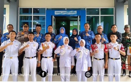 Kepala Dinas Kesehatan Dampingi Bupati Pandeglang Tinjau Langsung Prog