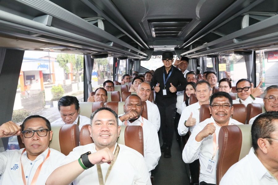 Mengawali Hari Ketiga Retret Pembekalan, Kepala Daerah Khidmat Jalani 