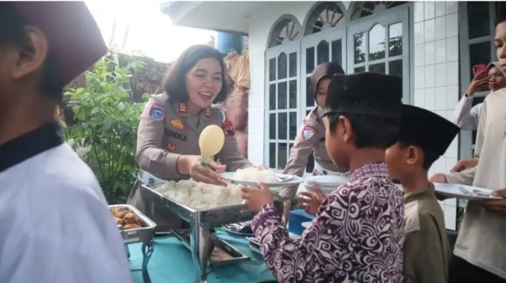 Satlantas Polres Purbalingga Buka Puasa Bersama Anak Yatim
