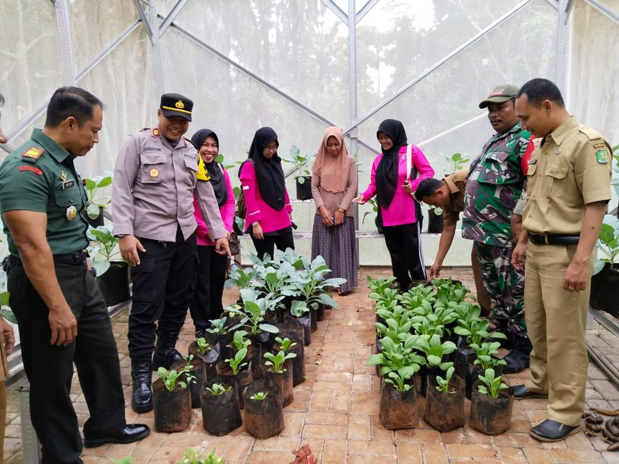 Polres Sumenep Polsek Dungkek Dukung Program Ketahanan Pangan Untuk
