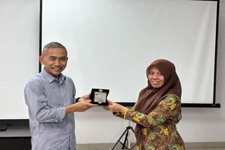 Yoyok Riyo Sudibyo Menjadi Dosen Tamu Di PSDKU Undip Batang