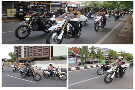 Wujudkan Rasa Aman di Bulan Ramadhan TNIPolri Gelar Patroli Gabungan d