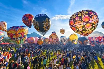 119 Balon Mengudara Hiasi Langit Wonosobo