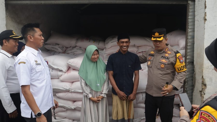 Kapolres Sumenep Cek Ketersediaan Pupuk Bersubsidi Di Kios Makmur Kec.