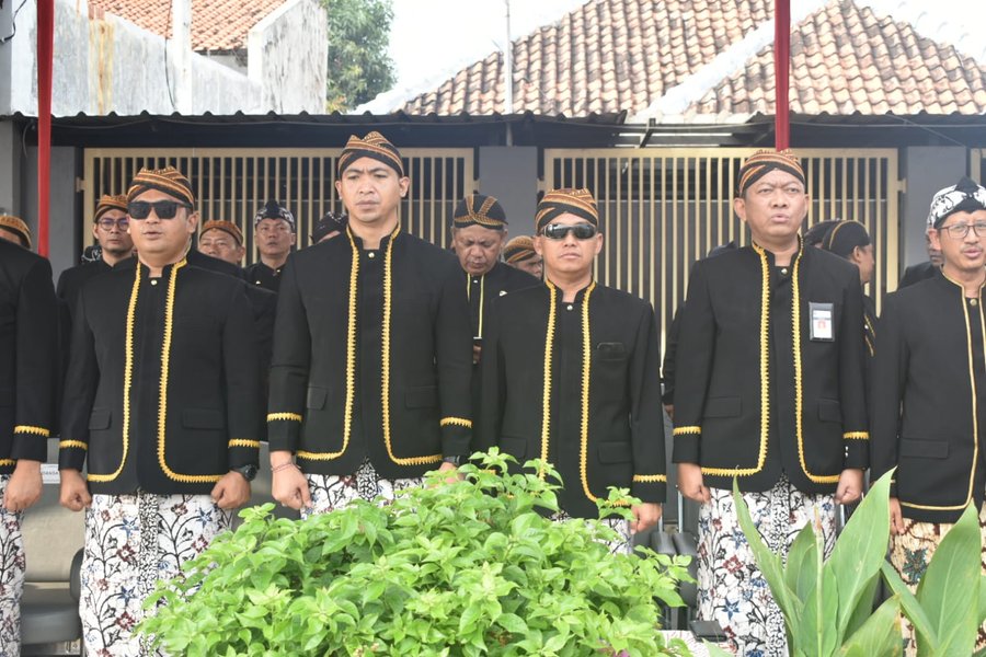 Dandim 0712/tegal Letkol Inf Suratman, S.i.p. Hadiri Upacara Hut Ke 44