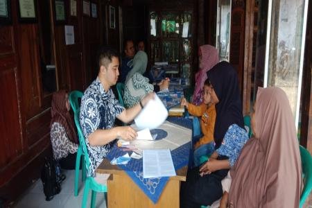 17 anak Yatim Piatu Binaan TPQ Hidayatul Mubtadiien Tunjungmuli mendap