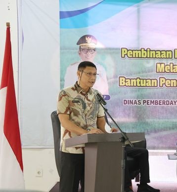 Plh Sekda Provinsi Banten Deden Apriandhi Hartawan Buka Sosialisasi Ba
