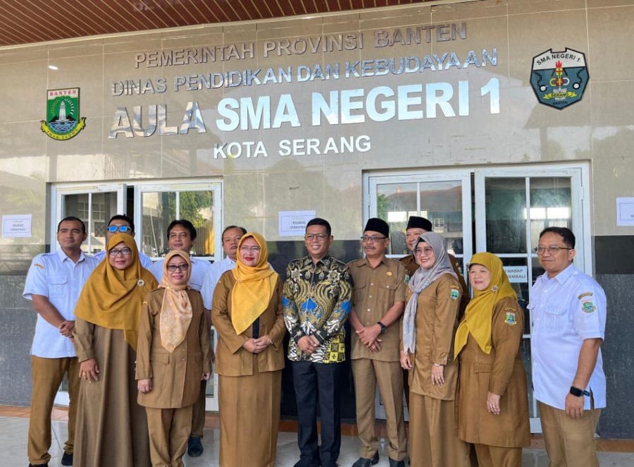 Gubernur Banten Tinjau Pelaksanaan Spmb 2025 2026 Di Kota Serang