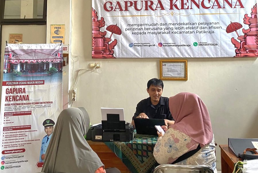 Gapura Kencana Gerai Perizinan Berusaha Kecamatan Patikraja