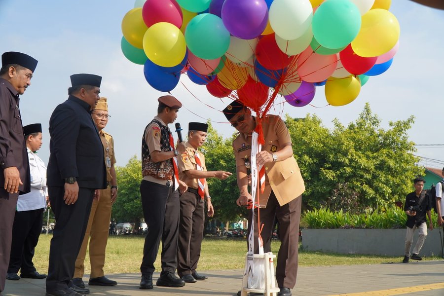 Bupati Sadewo Ingatkan Jangan Ada Perpeloncoan Saat Mpls Di Banyumas