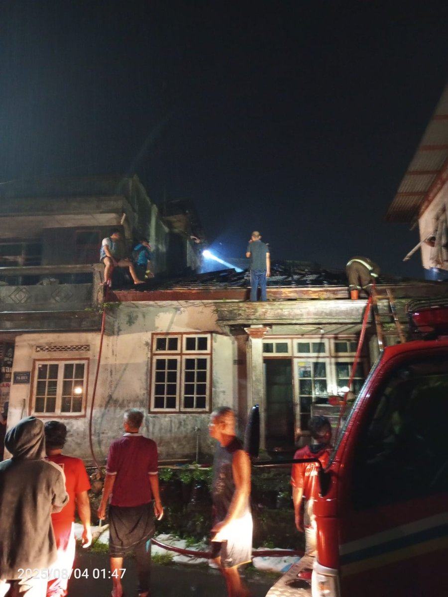 Dua Rumah Ludes Terbakar Di Bumiroso Watumalang, Bpbd Wonosobo Gerak C