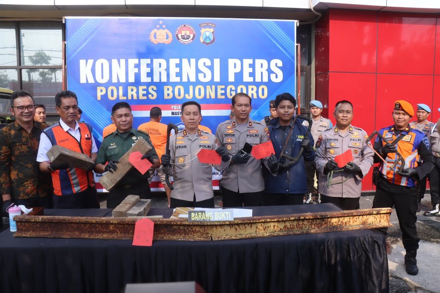 Polres Bojonegoro Amankan Komplotan Pencuri Rel Kereta Api, Pt Kai Ber