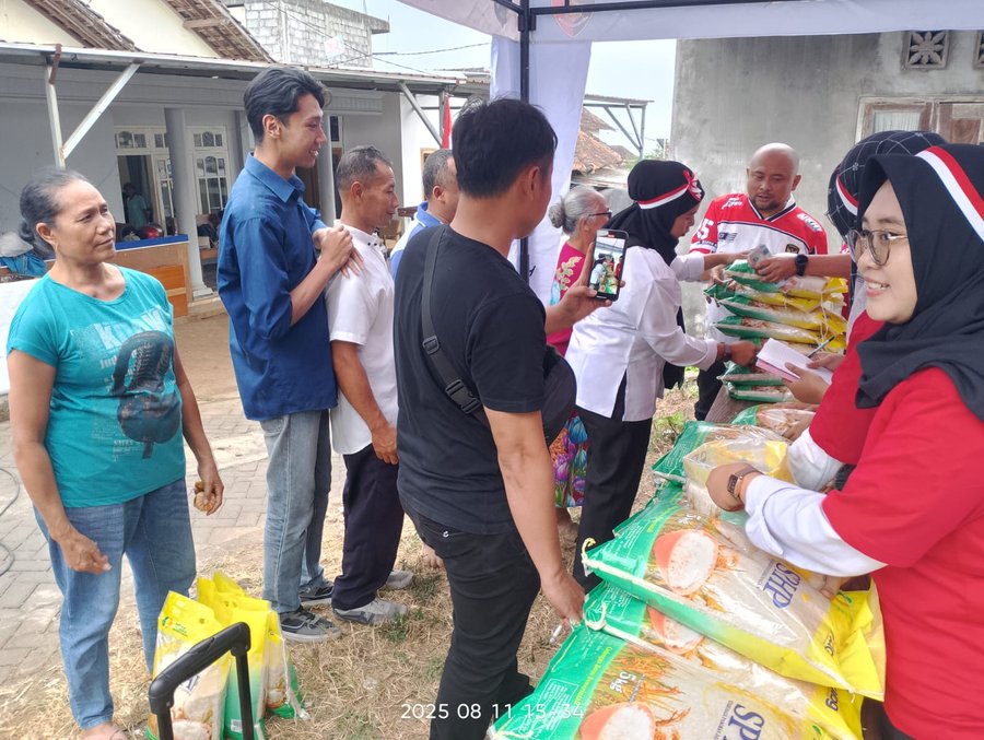 Semarak Kemerdekaan Warnai Gerakan Pangan Murah Polres Batu
