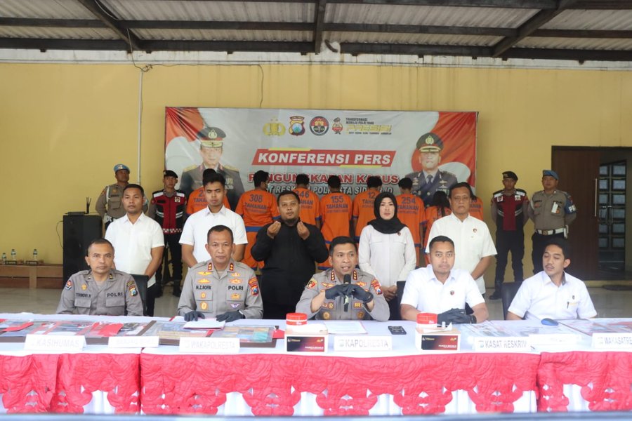 Polresta Sidoarjo Berhasil Ungkap Kasus Penjualan Data Pribadi Untuk J