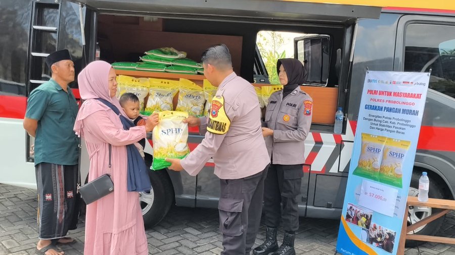 Dukung Stabilitas Harga Beras, Polres Probolinggo Gelar Pasar Murah Di