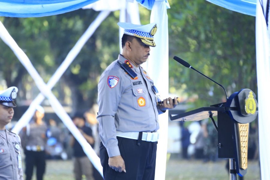 Kakorlantas Pimpin Apel Gelar Pasukan Operasi Merdeka Jaya Jelang Peri