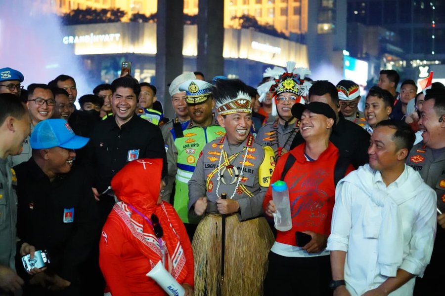 Kehangatan Kapolri Di Tengah Semarak Panggung Rakyat Bundaran Hi