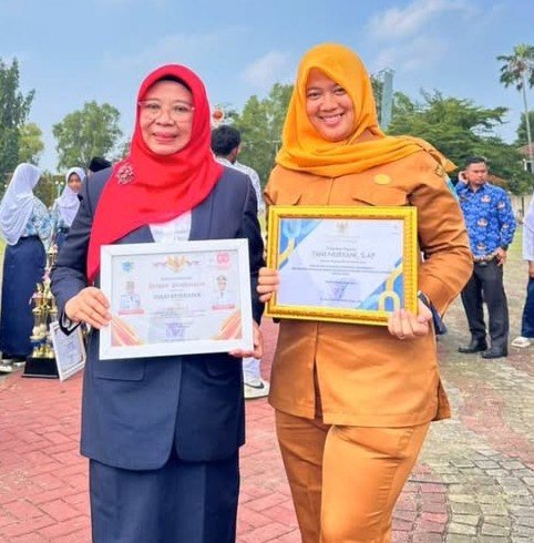 Dinas Kesehatan Pandeglang Raih Dua Penghargaan Pada Hut Ri Ke 80