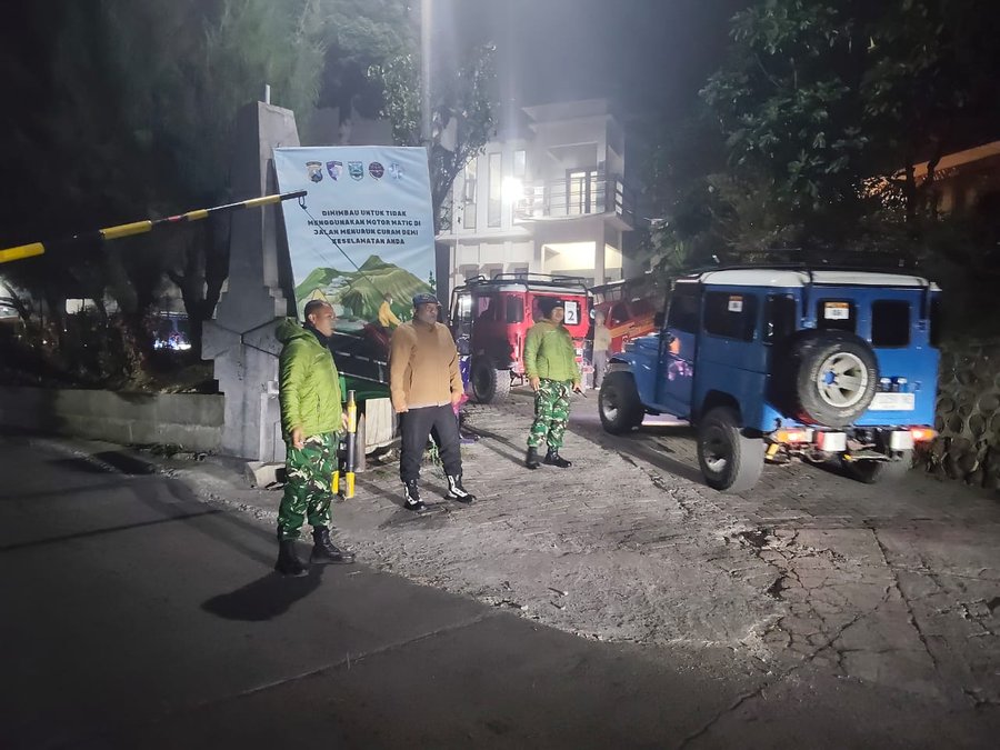 Polres Probolinggo Siagakan Personel Pengamanan Di Gunung Bromo Pada L