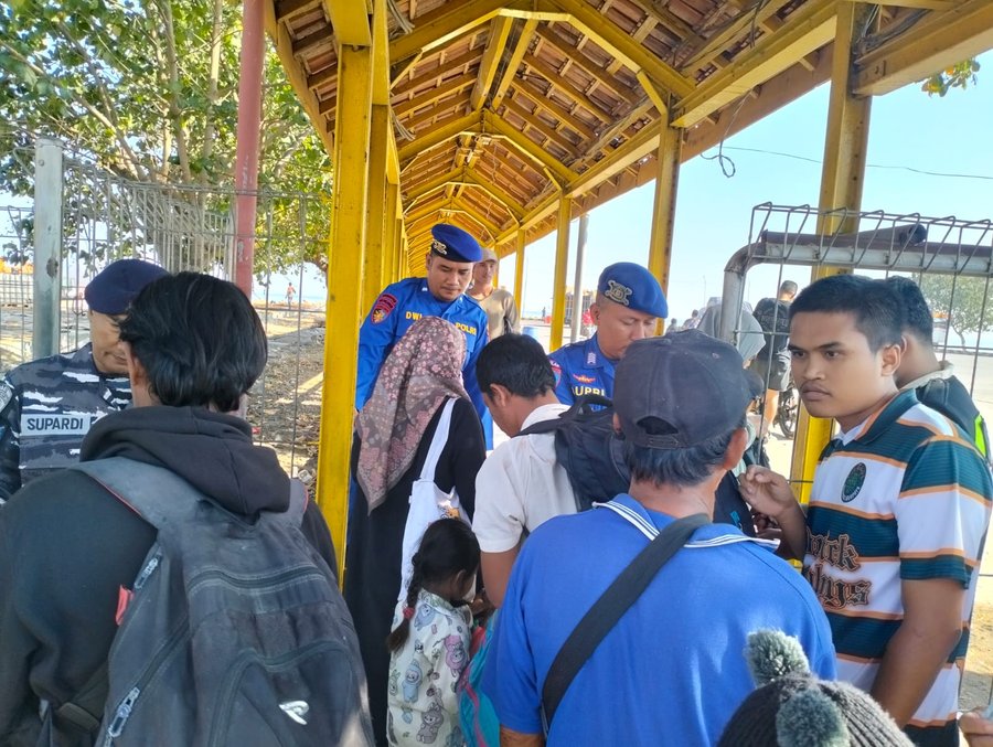 Polres Situbondo Perketat Pengamanan Di Pelabuhan Jangkar Antisipasi L