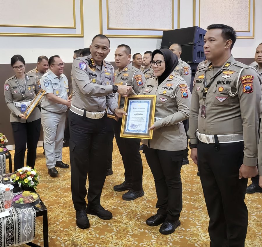 Ungkap Kasus Tabrak Lari Terbanyak, Satlantas Polres Sumenep Dapat Pen
