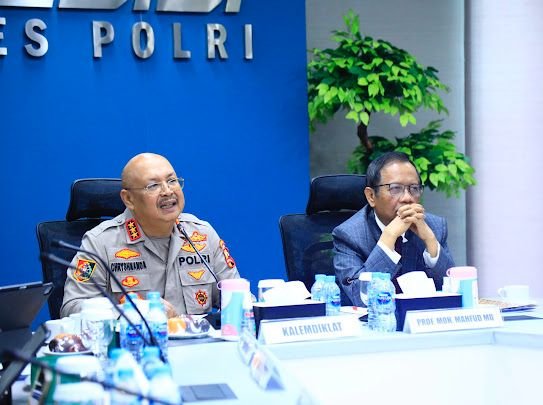 Polri Teguhkan Moral Dan Profesionalisme Pasca Krisis, Gandeng Prof. M