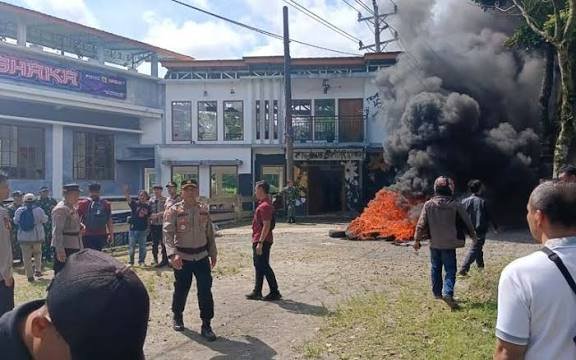Anggota Tni Kodim 0707/wonosobo Tewas Dibacok Di Kafe, Kronologi Lengk