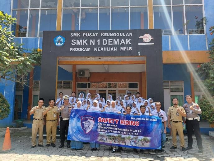 Peringati Hari Lalu Lintas Satlantas Polres Demak Gelar Sosialisasi Sa