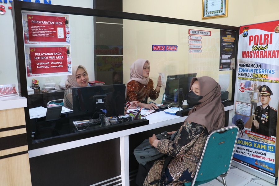 Polres Pacitan Perpanjang Jam Pelayanan Skck Petugas Lembur Hingga Puk