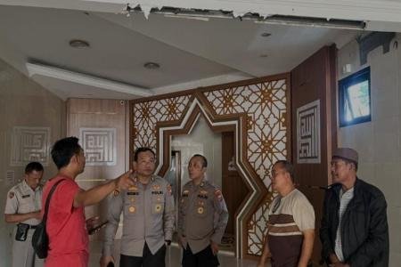 Polisi dan Warga Kembalikan Asa Jamaah Masjid Al Jabar Polsek Tegalsar