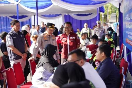 Sambut Hari Lalu Lintas Bhayangkara ke70 Polres Bojonegoro Gelar Pasar