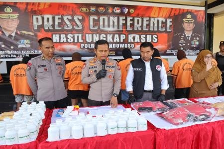 Operasi Tumpas Narkoba Semeru 2025 Polres Bondowoso Amankan 11 Tersang