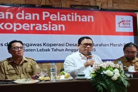 Plt Kepala Dinas Koperasi dan UKM Dampingi Wabup Lebak Buka Pelatihan 