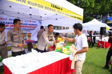 Polri Gencarkan Gerakan Pangan Murah Siapkan Sistem DriveThru bagi Ojo