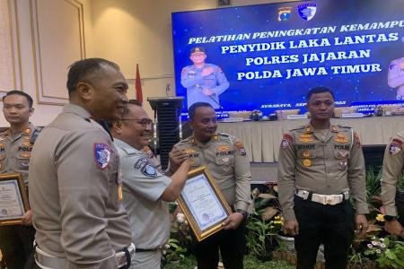 Polres Pelabuhan Tanjungperak Berhasil Tekan Angka Lakalantas Hingga 4