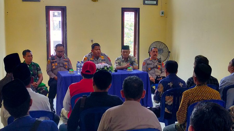 Polres Pasuruan Gerak Cepat Redam Konflik Pembongkaran Makam Di Winong