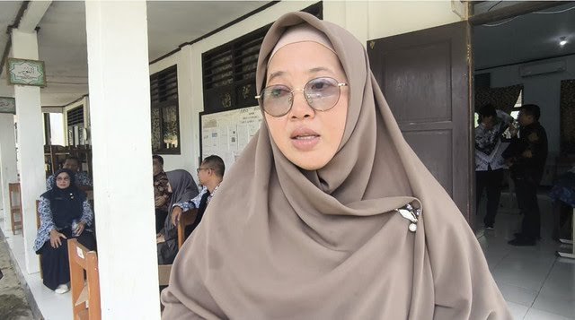 Ustadz Lancip Asal Bogor Berikan Umroh Gratis Kepada Kepala Sekolah Sm