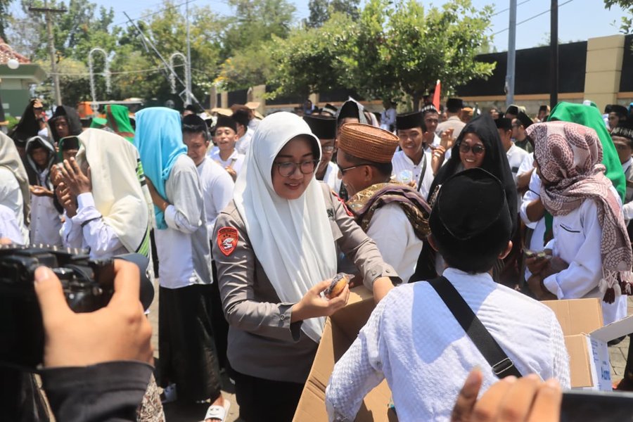Kapolres Probolinggo Sampaikan Terima Kasih, Aksi Damai Ribuan Santri 