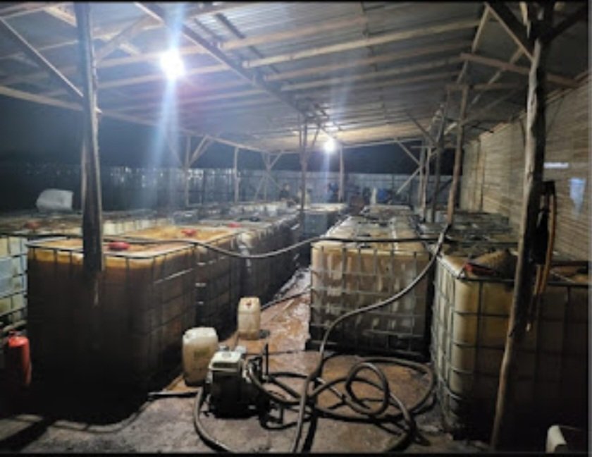 Dugaan Gudang Solar Ilegal Didesa Ngampon Blora Yang Rame Nyebar Dimed