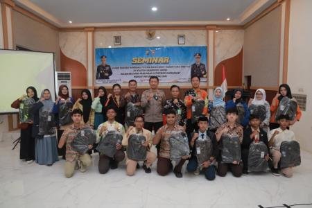 Polres Jember Gandeng Disdik dan Kampus Bina Pelajar Menuju Indonesia 