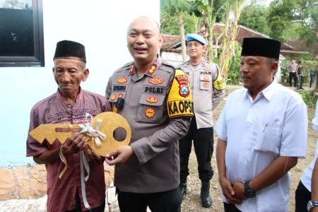Dari Kepedulian Menjadi Kenyataan Kapolres Sumenep Wujudkan Rumah Laya